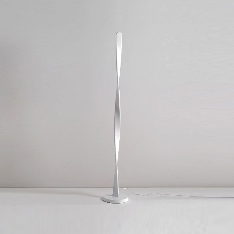 Simplicity Linear Standing Lamp Creative Metal Living Room LED Floor Light