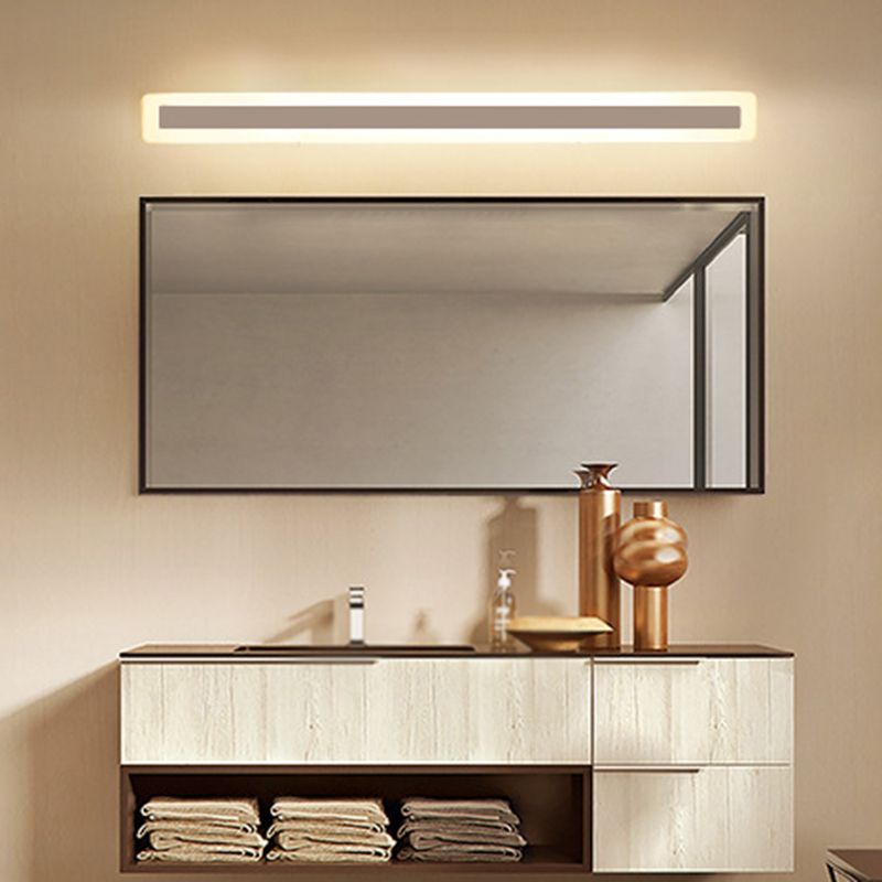 Linear Shape Metal Wall Sconce Modern Style 1-Light Mirror Wall Mount Lighting in White