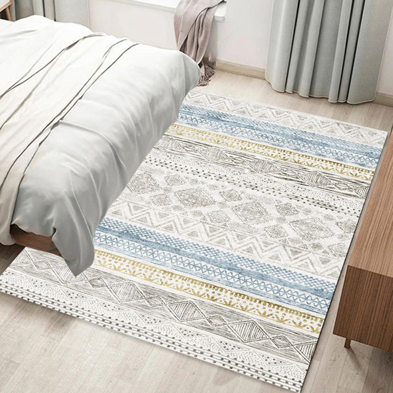 Tapis à imprimé tribal distinctif Victoria Americana Carpet Tapis lavable en polypropylène pour le salon