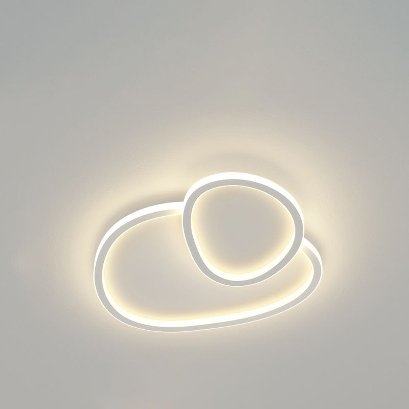 White Circular Flush Mount in Modern Minimalist Acrylic LED Ceiling Light for Bedroom