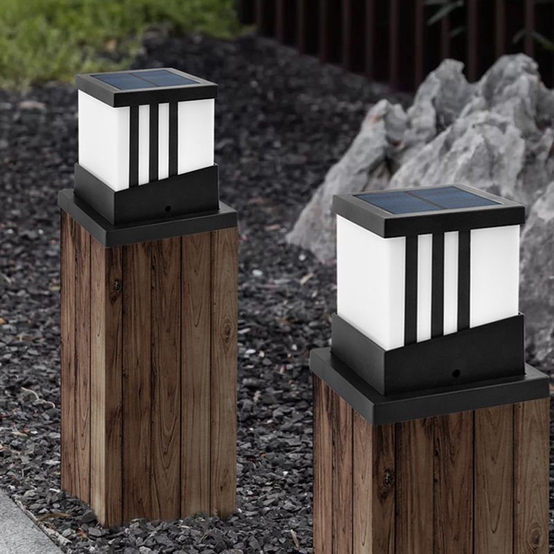 Modern Simple Outdoor Light Cube Shape Solar Energy Pillar Lamp for Outdoor