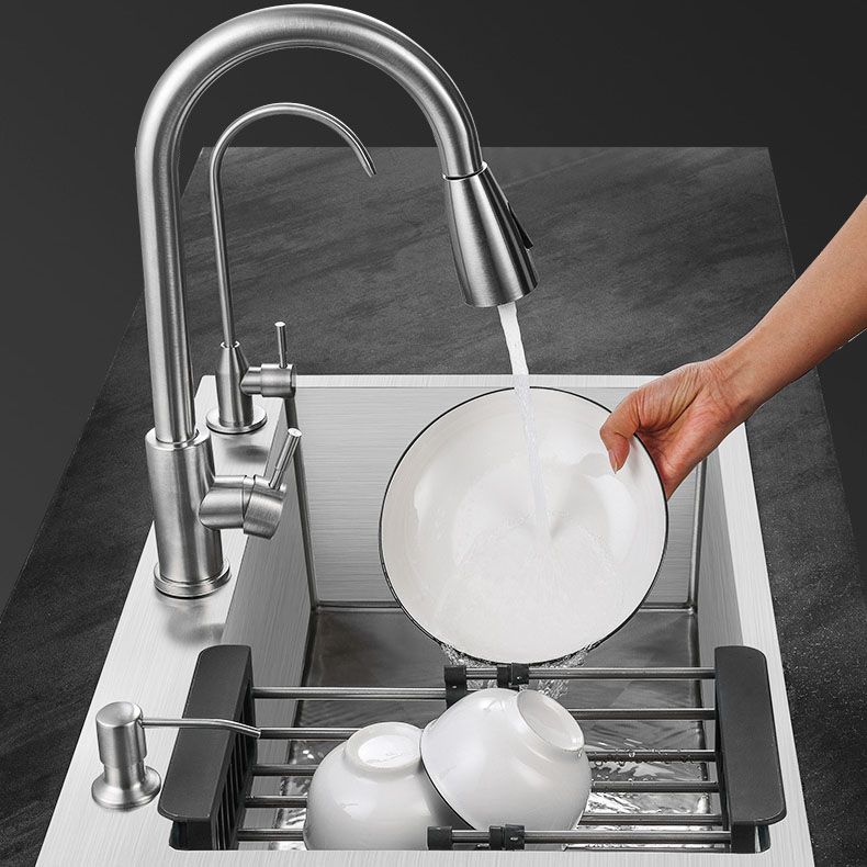 Classic Style Kitchen Sink Noise-cancelling Design Stainless Steel Kitchen Sink