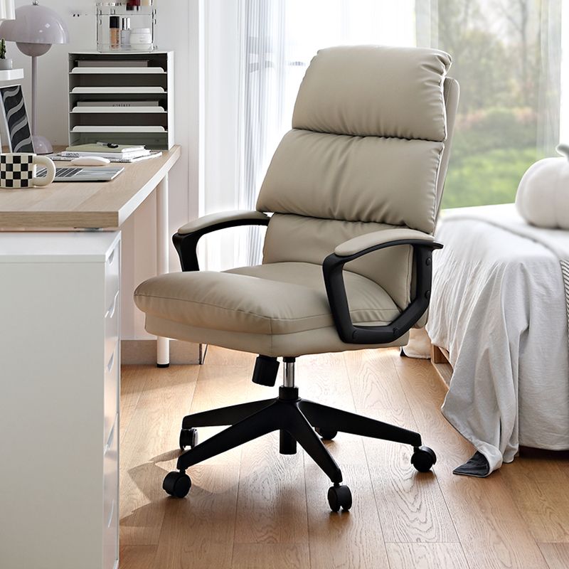 Modern Style Executive Chair High Back Padded Arms Swivel Chair