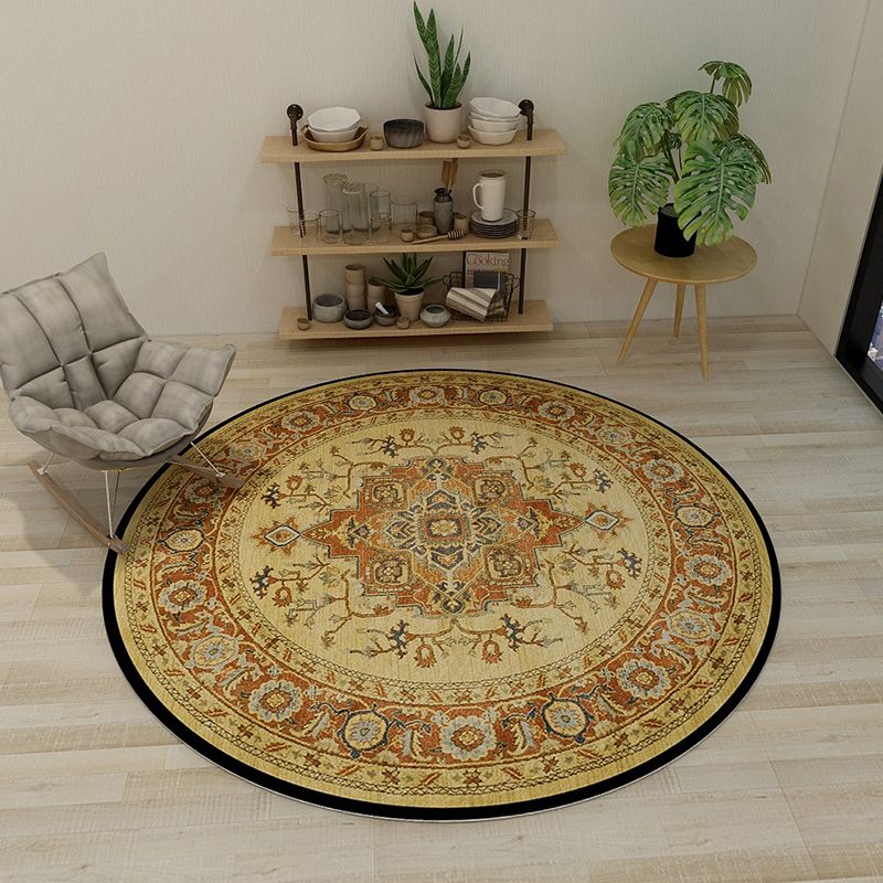 Round Yellow Tone Traditional Indoor Rug Polyester Floral Print Rug Non-Slip Backing Indoor Rug for Living Room