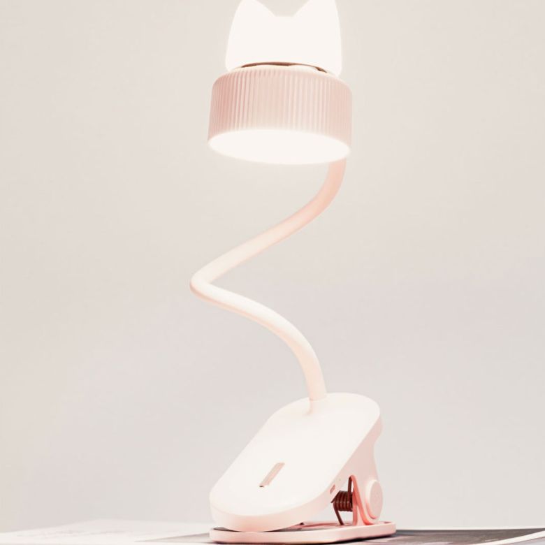 Modern Table Light With An On/Off Switch Plastic 1 Light Table Lamp