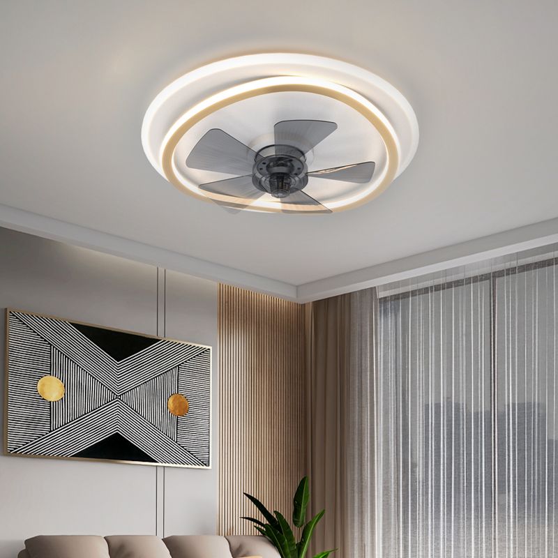 Luz de ventilador geométrico blanco y dorado estilo nórdico LED metal semi flanphushing luz de techo