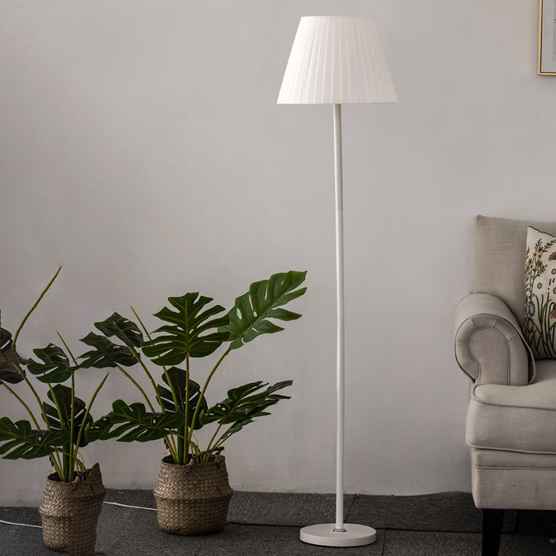 Floor Light Simplicity Style Fabric Shaded Floor Lamp for Living Room