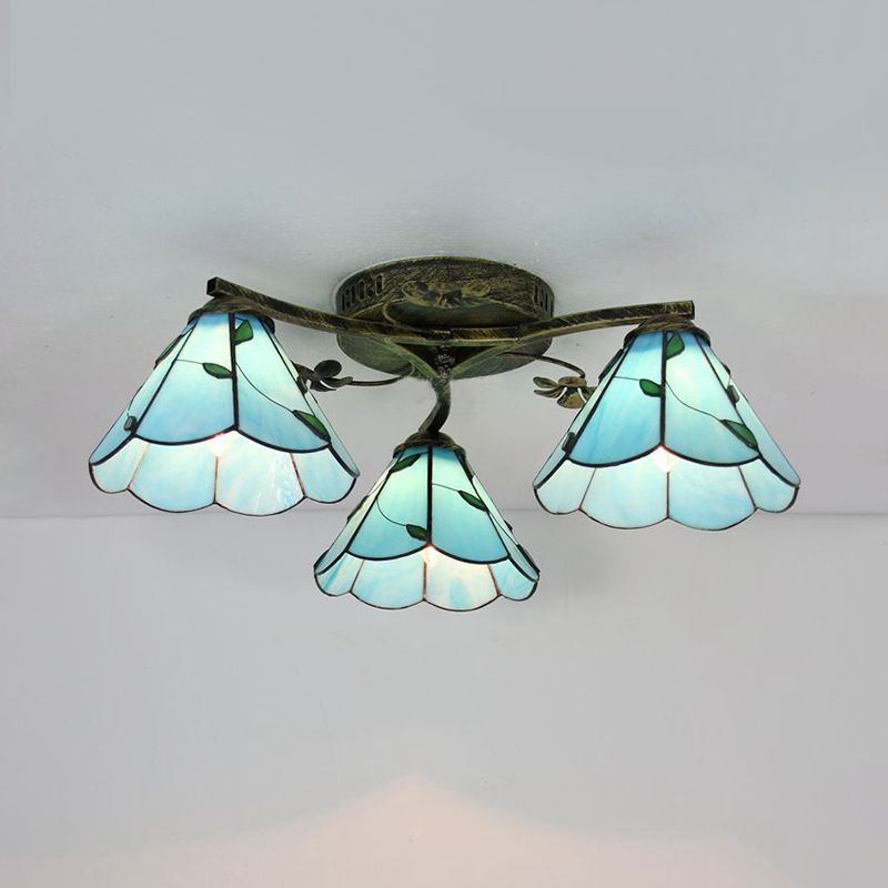 Tiffany Style Conic Shade Flushmount Light Treated Verre 3 LUMILES FLUSHMOUNT PLAFIC LECLON en blanc / transparent / bleu / beige