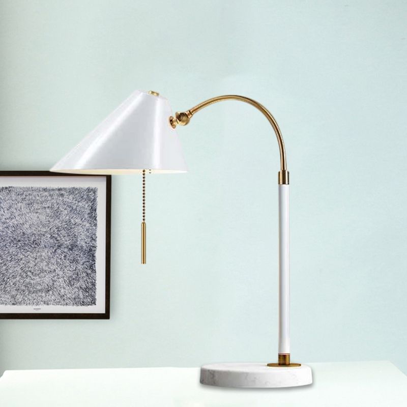 Minimal 1 Bulb Night Table Light Black/White Conic Pull Chain Nightstand Lamp with Metal Shade