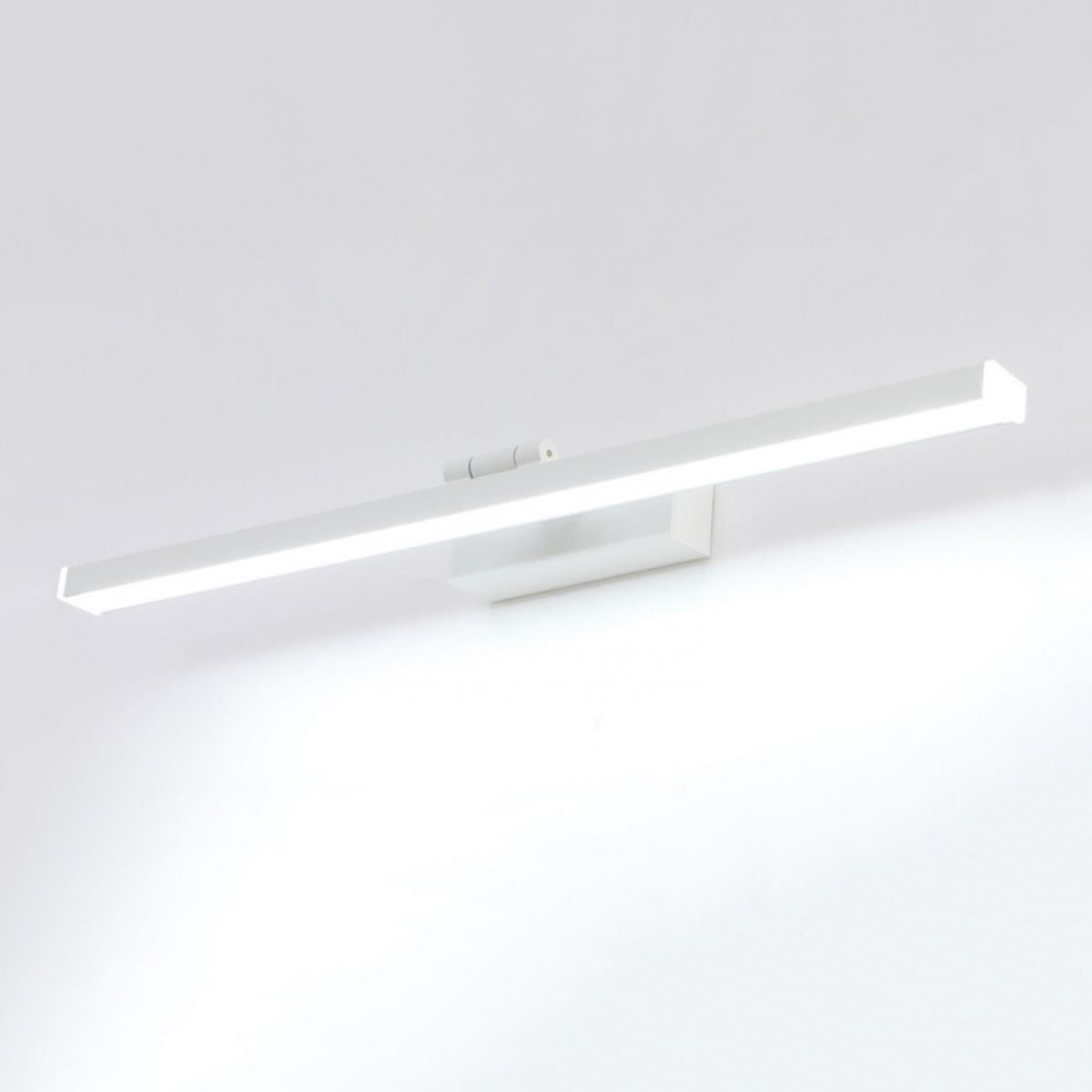 Postmodern Aluminum Vanity Light Straight White LED Mirror Light for Bathroom