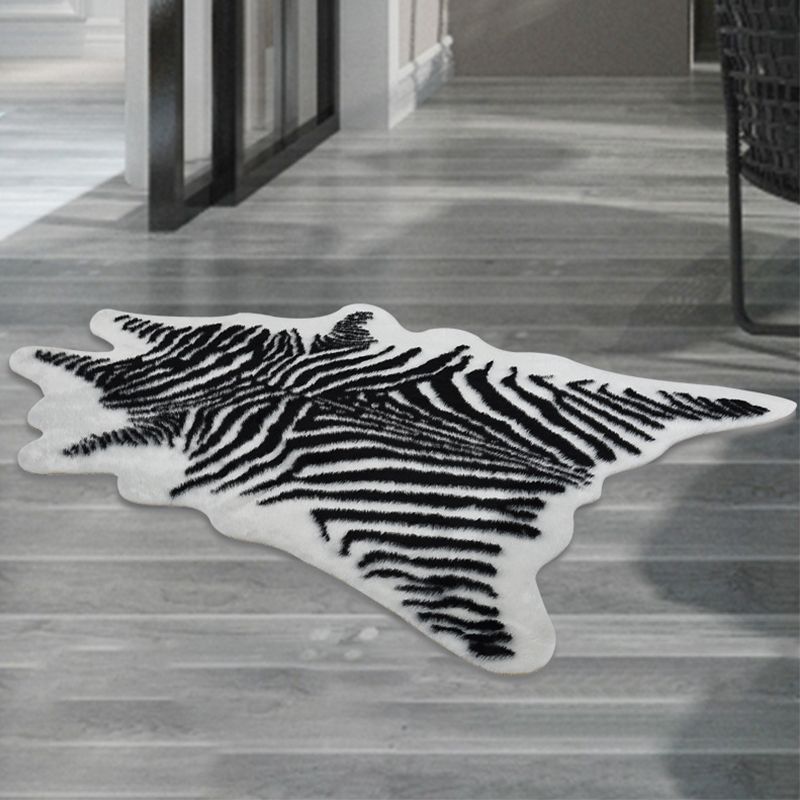 Unique Multicolor Modern Rug Synthetics Animal Skin Printed Rug Stain Resistant Pet Friendly Non-Slip Backing Rug for Bedroom