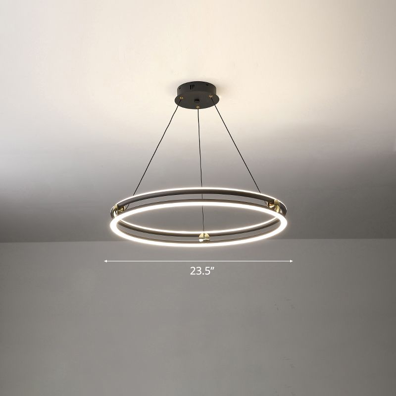 Lustre en cercle noir et blanc