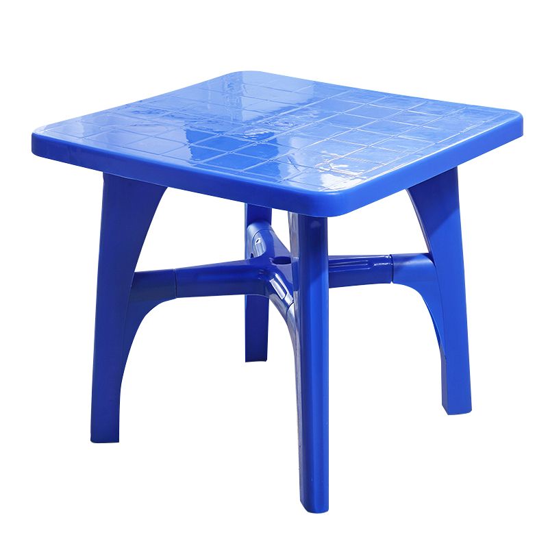 Plastic Outdoor Dining Table Modern Style Water Resistant Patio Table