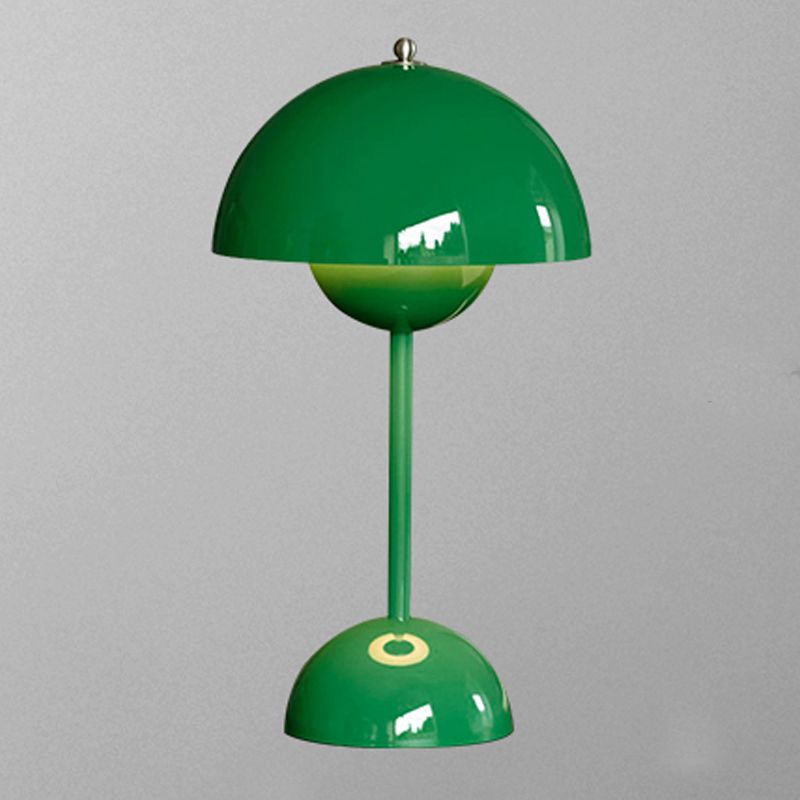 Dome Table Lamp in Modern Creative Style Metal Single Light Table Lamp for Bedroom