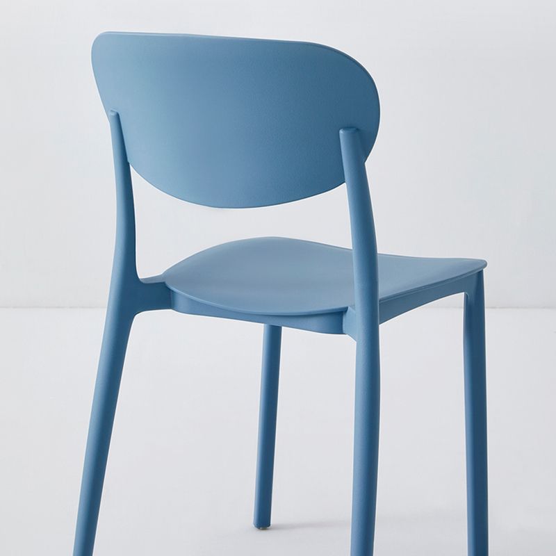 Scandinavian Matte Finish Plastic Side Chair Stackable Milk Tea Shop Dining Chair