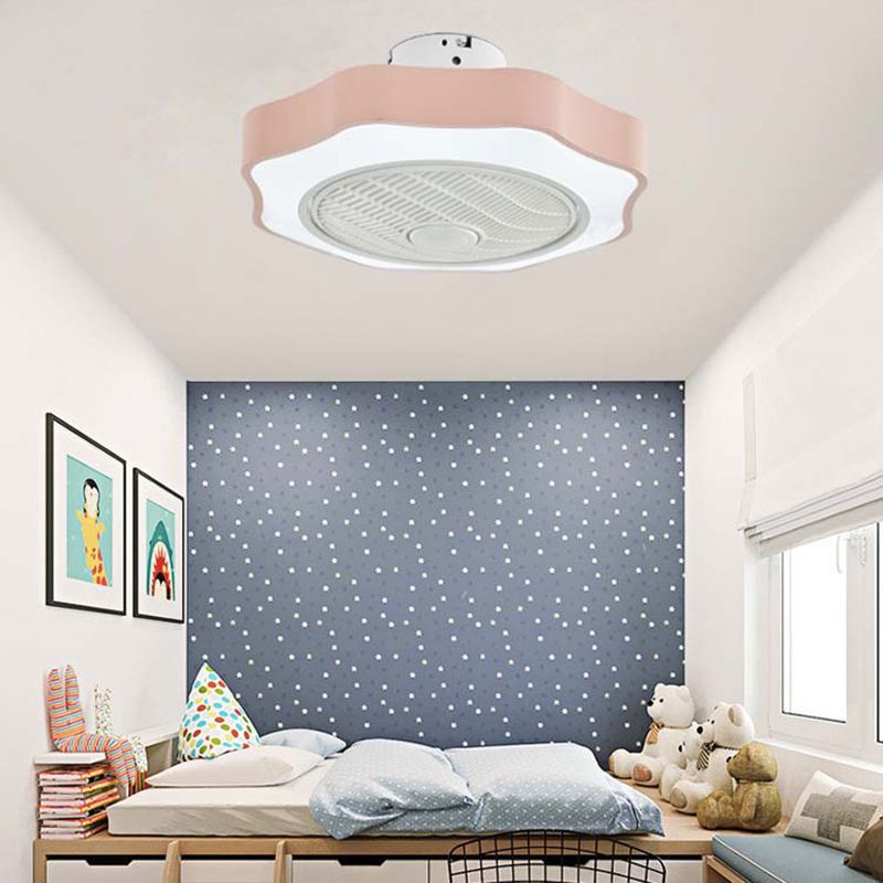 Accesorio de iluminación del ventilador de techo de metal floral lámpara de montaje semi rascilla de estilo LED para dormitorio