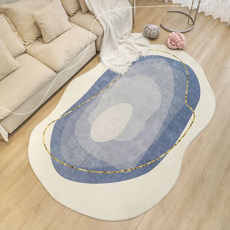 Tapis abstrait en polyester moderne bleu tapis non split pour le salon