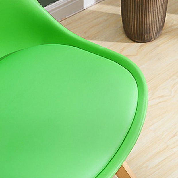 Chaise de salle à manger de style contemporain chaises sans bras solides avec des jambes en bois