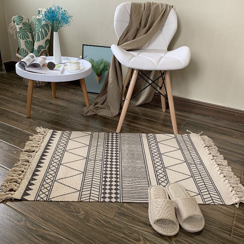 Western Bedroom Rug Multi Colored Tribal Geo Carpet Cotton Blend Easy Care Washable Area Rug with Tassel