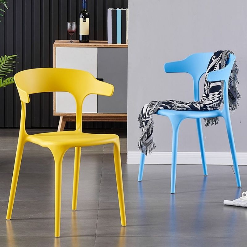 Scandinavian Home Stacking Arm Chair Matte Finish Plastic Dining Chair