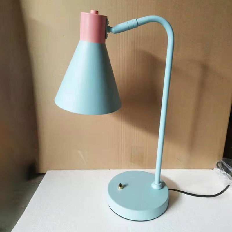 Metal Swivelable Cone Shade Table Light Macaron 1 Head Light Blue and Pink Study Light