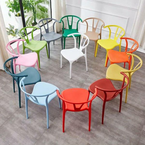 Contemporary Plastic Kitchen and Dining Room Chair Slat Back Side Chair