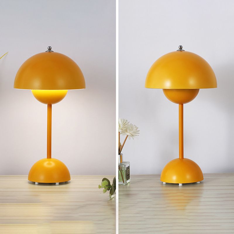 Modern Nordic LED Table Lamp Wrought Iron Macaron Table Light with Acrylic Shade