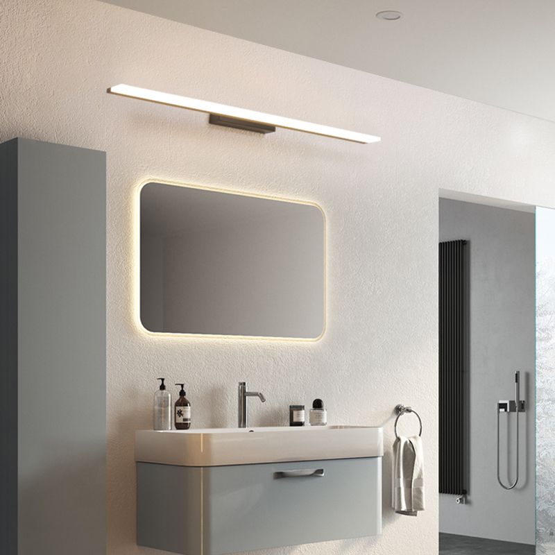 Amplia de pared lineal de LED negro en una moderna lámpara de pared de aluminio de estilo de lujo con sombra acrílica