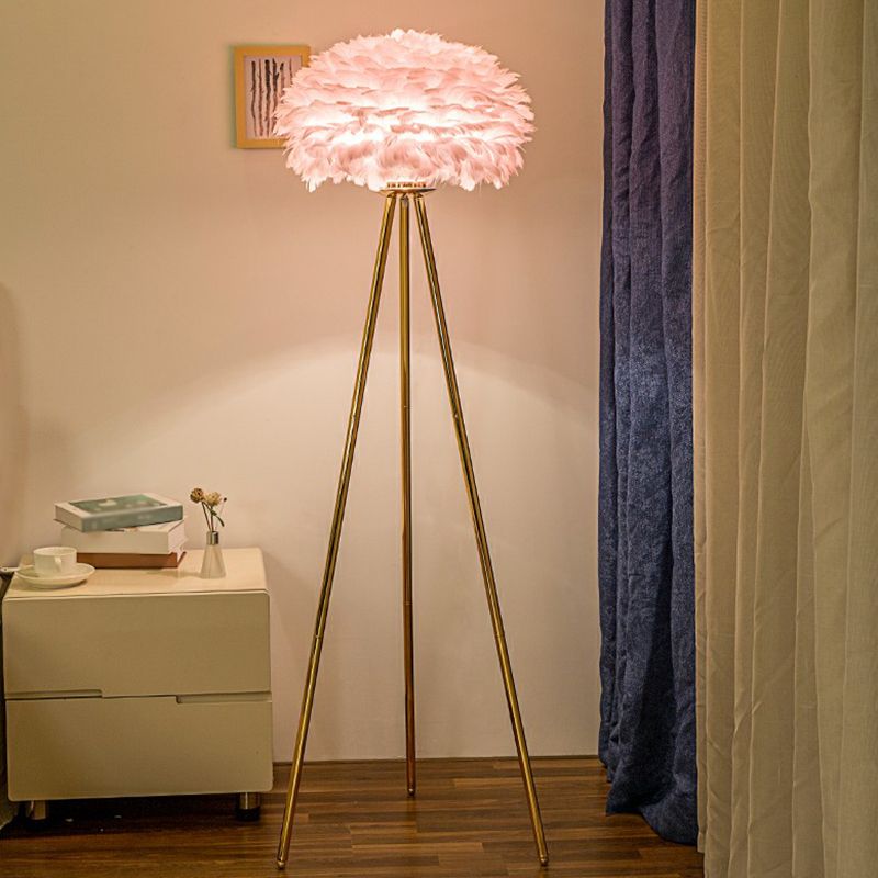 Dome Bedside Floor Lamp Feather 1 Head Nordic Style Standing Light with Brass Tripod