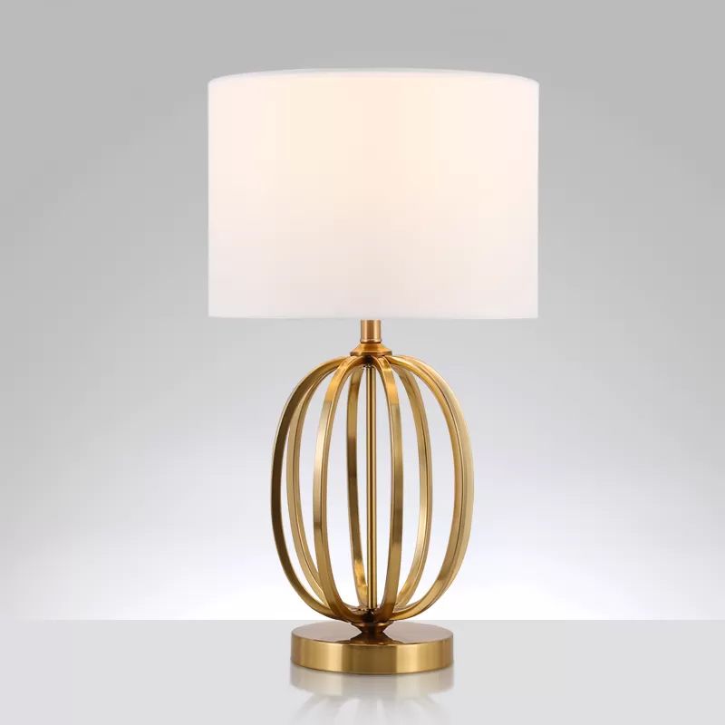 Stoff Drum Shade Night Light Vintage Einzelbirnen -Salon -Tischlampe mit ovaler Rahmenbasis in Gold