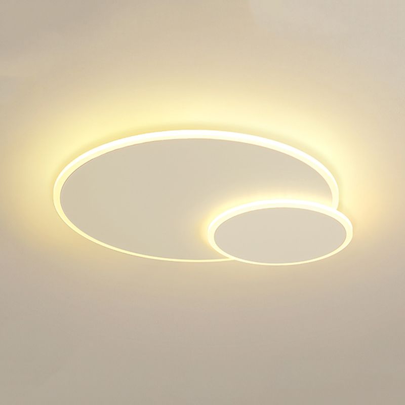 Circle Shape Ceiling Light Metal Flush Mount with Silicone Shade in White for Living Room