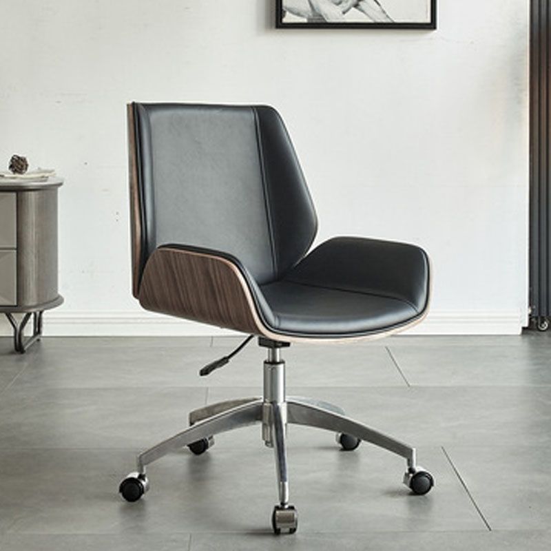 Contemporary Managers Chair Faux Leather and Chrome Frame Desk Chair