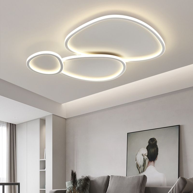 White Circular Flush Mount in Modern Minimalist Acrylic LED Ceiling Light for Bedroom