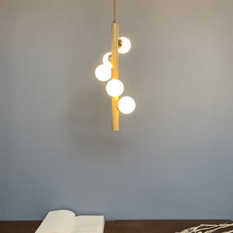 Apparecchi di illuminazione del lampadario a legna del tubo a 5 teste a 5 teste beige lampada a soffitto appesa con tonalità di vetro opale a bolle