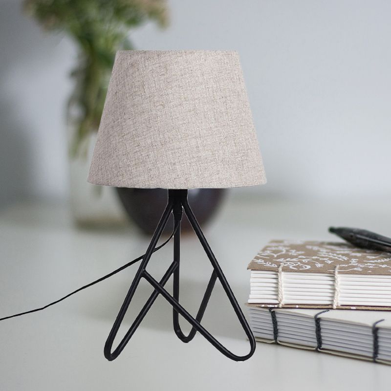 Contemporary Tapered Task Lighting Fabric 1 Light Reading Book Light in White/Black for Bedside