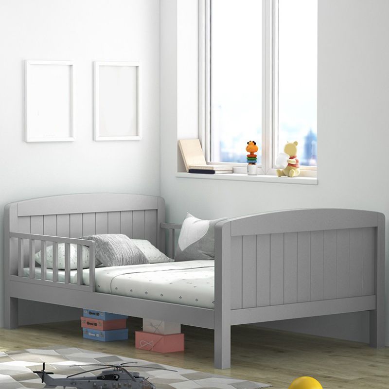 Scandinavian Solid Color Nursery Bed Wood Toddler Bed with Guardrail