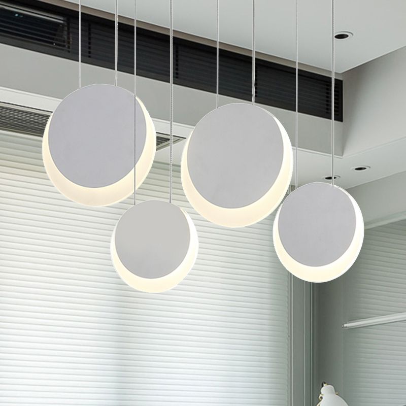 Apice multipla a forma di luna Metal Nordic Metal 3/4/5 Luci Cluster Bianco Luce a sospensione in luce calda/bianca