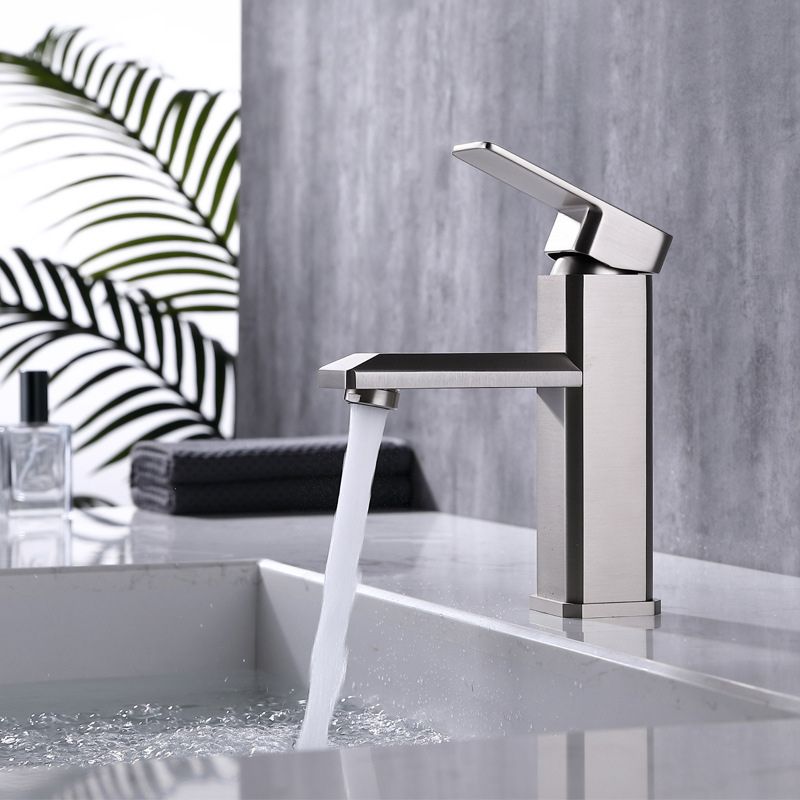 Single Hole Vanity Sink Faucet 6.69" H Modern Low-Arc Sink Bathroom Faucet