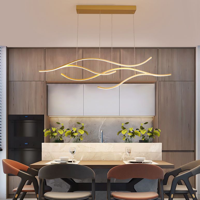 Nuovo lampadario dell'isola moderna Lampone in metallo lineare Funzione per la sala da pranzo