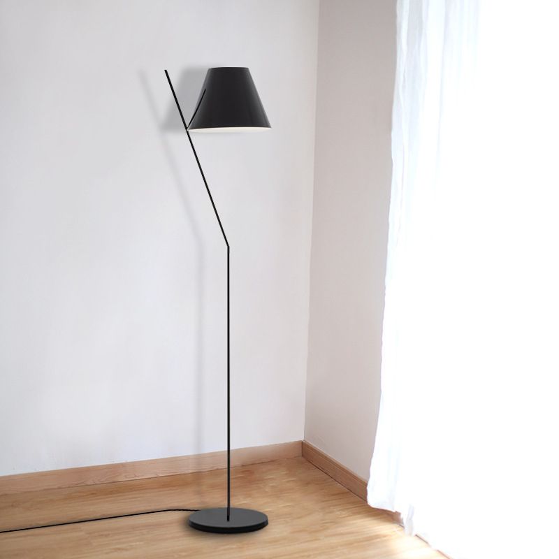 Black Cone Standing Lamp Minimalism 1-Light Fabric Floor Lighting for Drawing Room