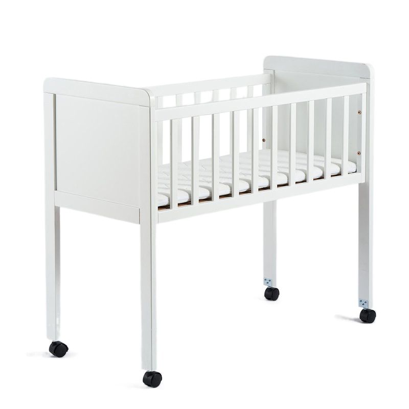 Scandinavian Solid Wood Toddler Bed with Guardrail Bed in White