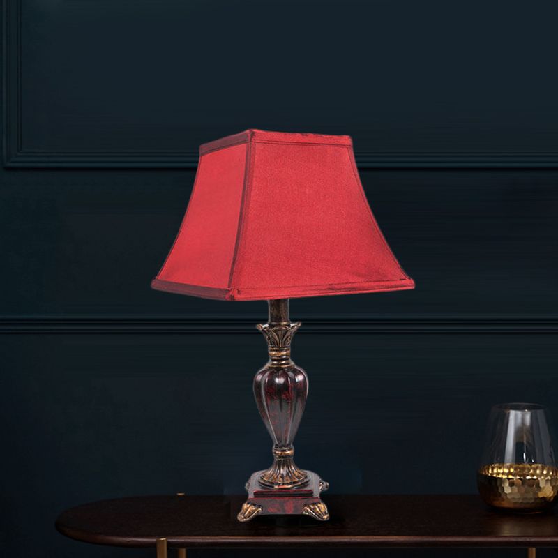 Pagode country Light Light 1 Bulb Tissu Night Lighting en rouge avec base de police en résine pour le chevet