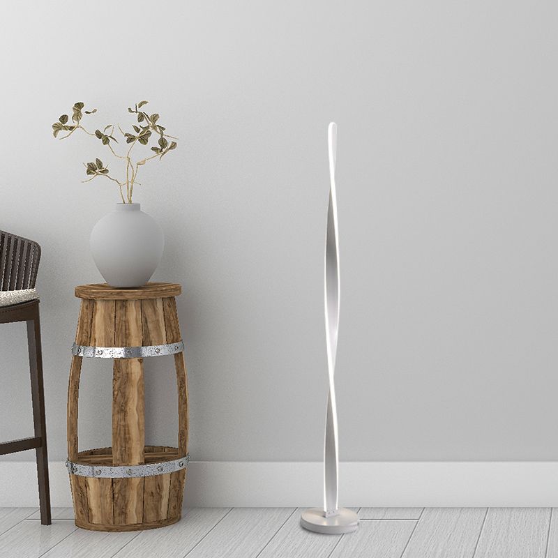 Acrylic Twisted Stick Floor Lighting Simplicity Black/White LED Stand Up Lamp with Spiral Design in Warm/White Light