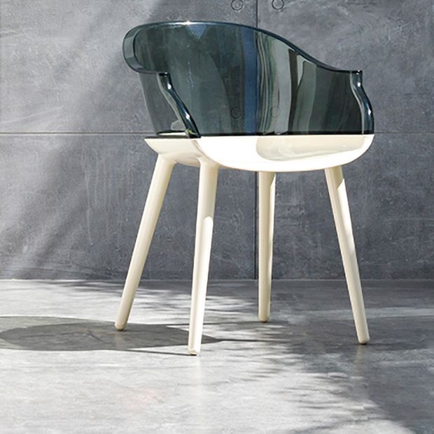 Chaise contemporaine en plastique intérieur-extérieur de 23 ''