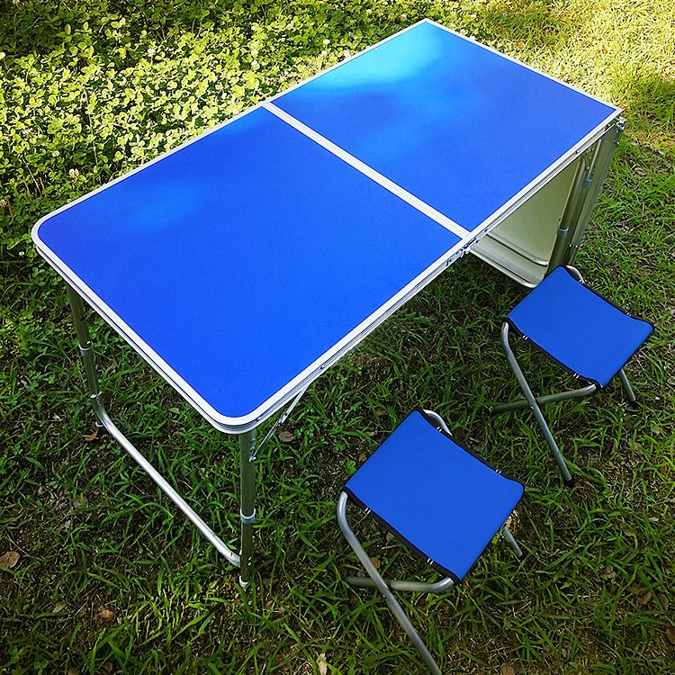 Plastic Contemporary Camping Table Matte Finish Foldable Patio Table