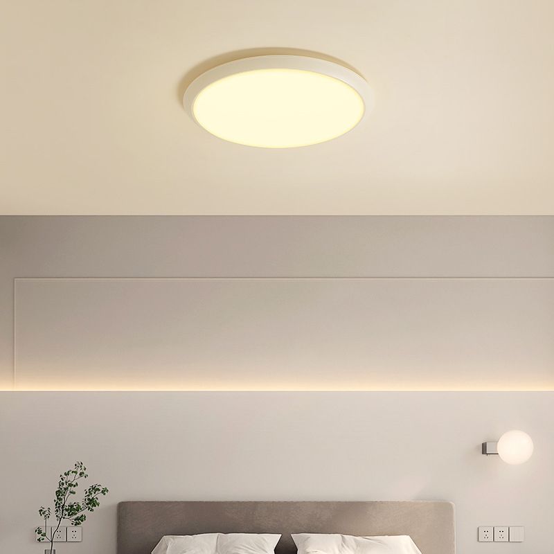 Single White Modernism Flush Mount Lighting Round Ceiling Light for Foyer