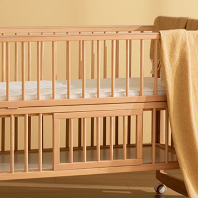 Contemporary Natural Baby Crib in Pine Wood 2-in-1 Convertible Crib