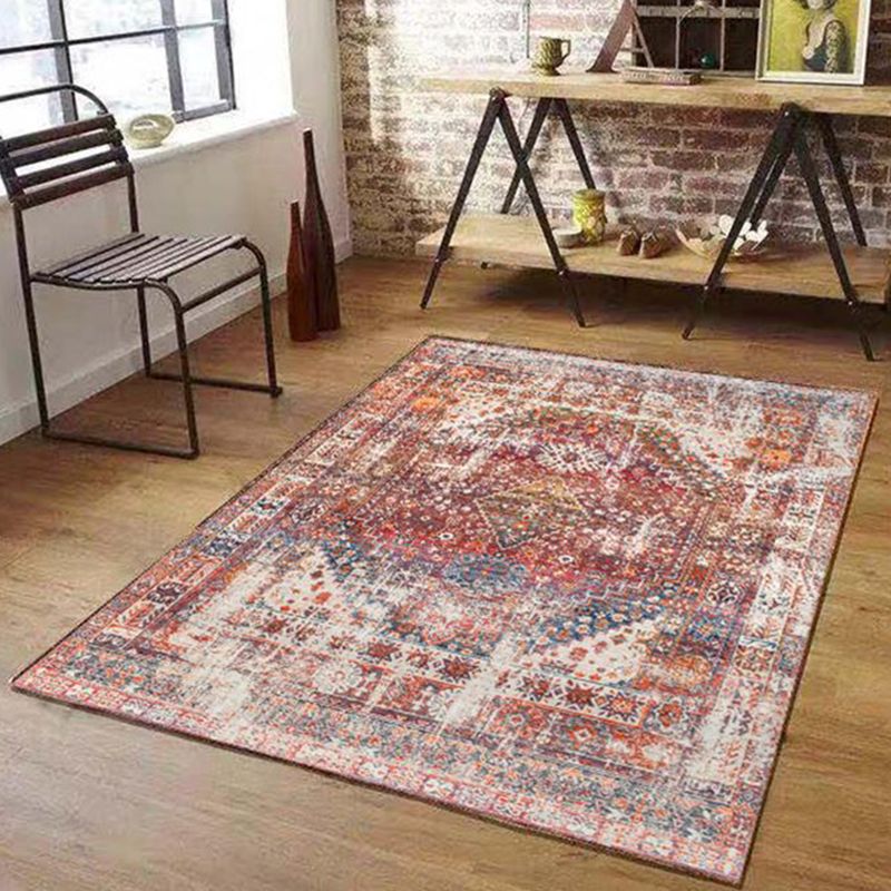 Red Whitewash Area Rug Shabby Chic Medallion Carpet Polyester Stain Resistant Rug for Living Room