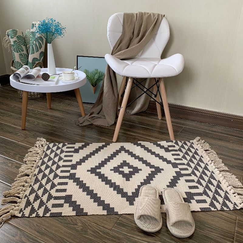 Western Bedroom Rug Multi Colored Tribal Geo Carpet Cotton Blend Easy Care Washable Area Rug with Tassel