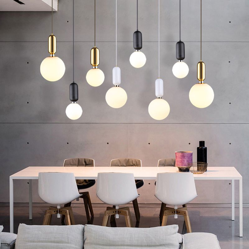 Nordic Style Ceiling Lamp Ball Shape Bulb Pendant Light with Glass Shade for Bedroom